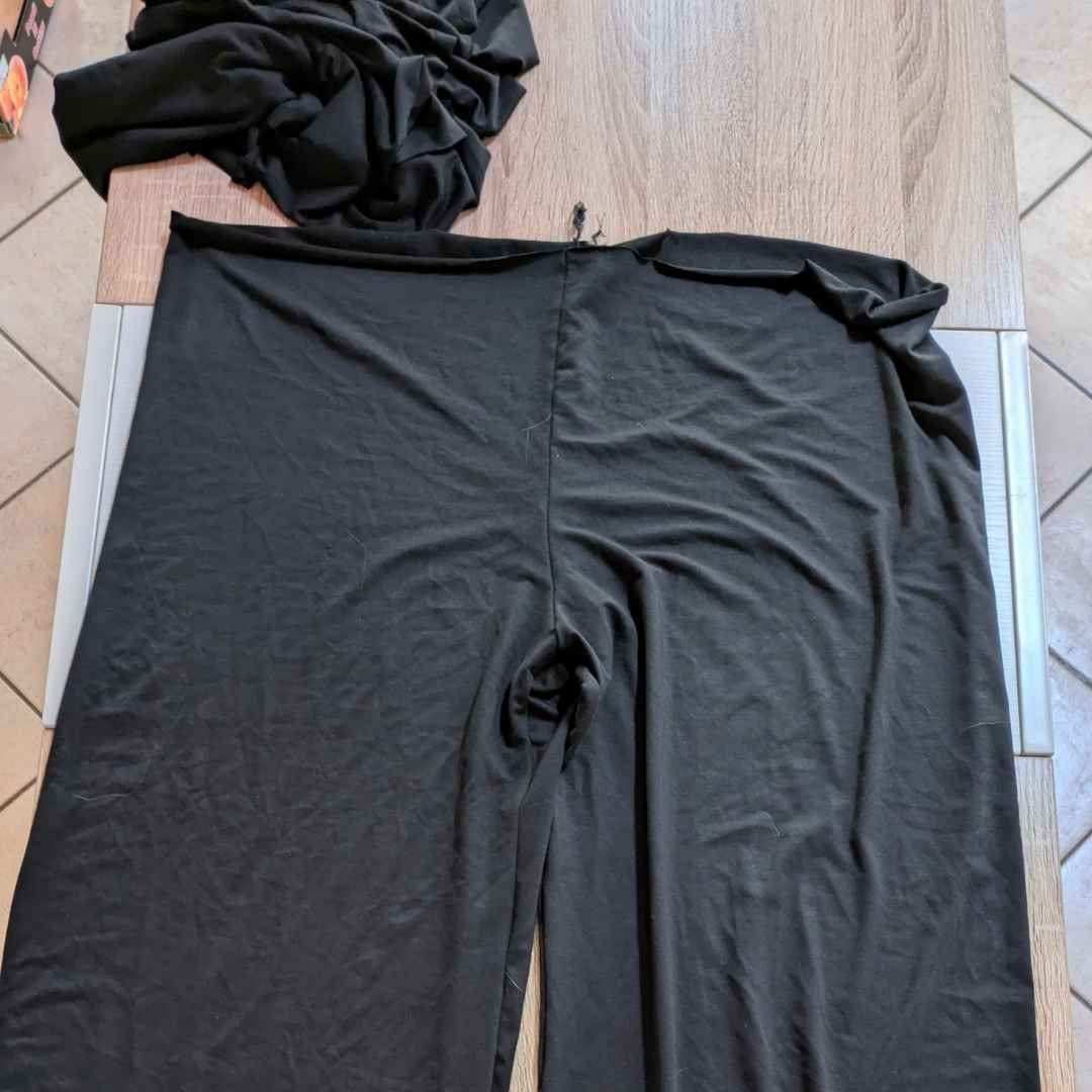 Pantaloni Palazzo: cartamodello e confezione senza complicare inutilmente le cose Confezione del pantalone palazzo