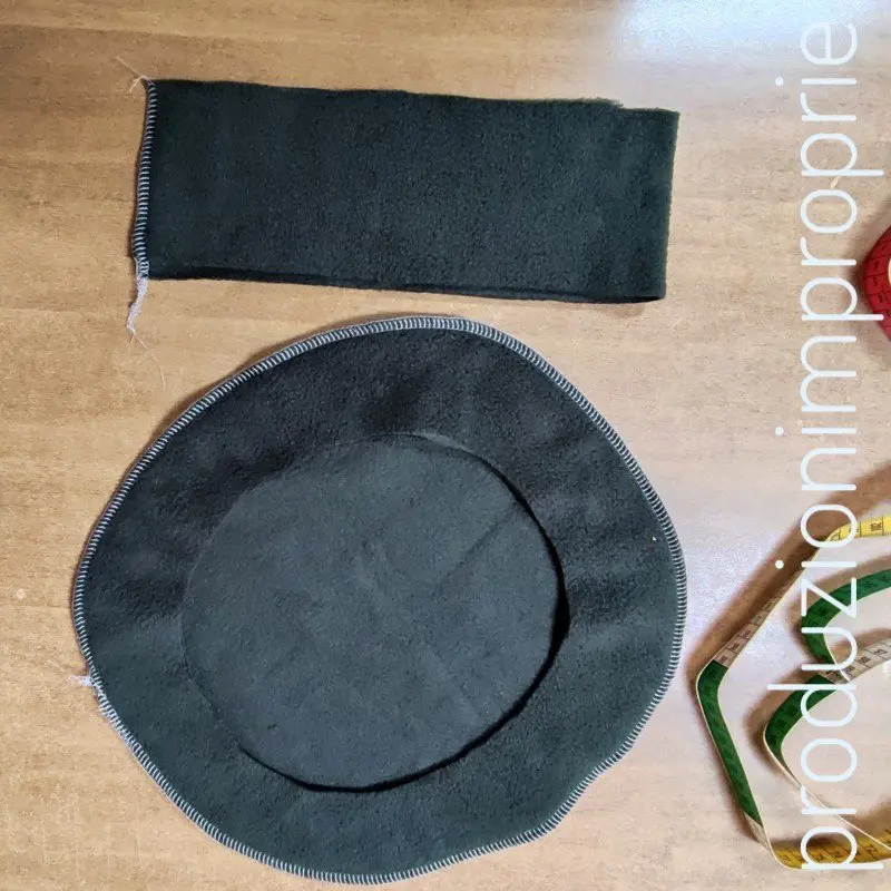 confezione del cappello 