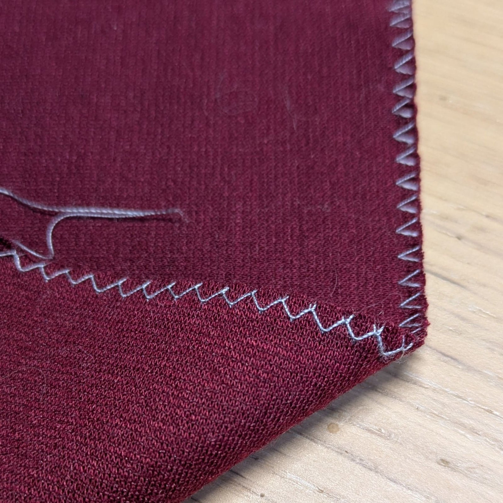 zig zag con overlock